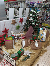 Weihnachtsbaum-Aktion im Fressnapf Weihnachtsbaum-Aktion im Fressnapf